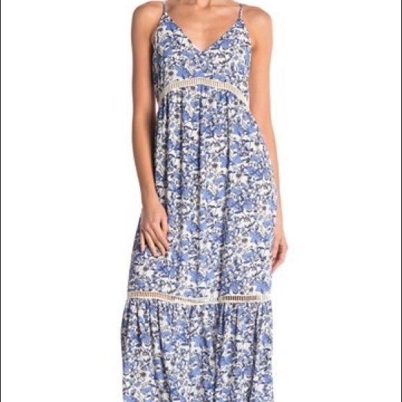 CeCe Dresses & Skirts - Cece Ivy Forest Maxi Dress